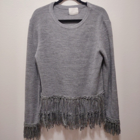 all:row Gray Crew Neck Fringe Bottom Sweater Large - Picture 1 of 6